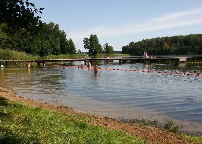 Nad Jeziorem Holiday home *