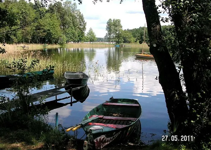 Nad Jeziorem Holiday home *